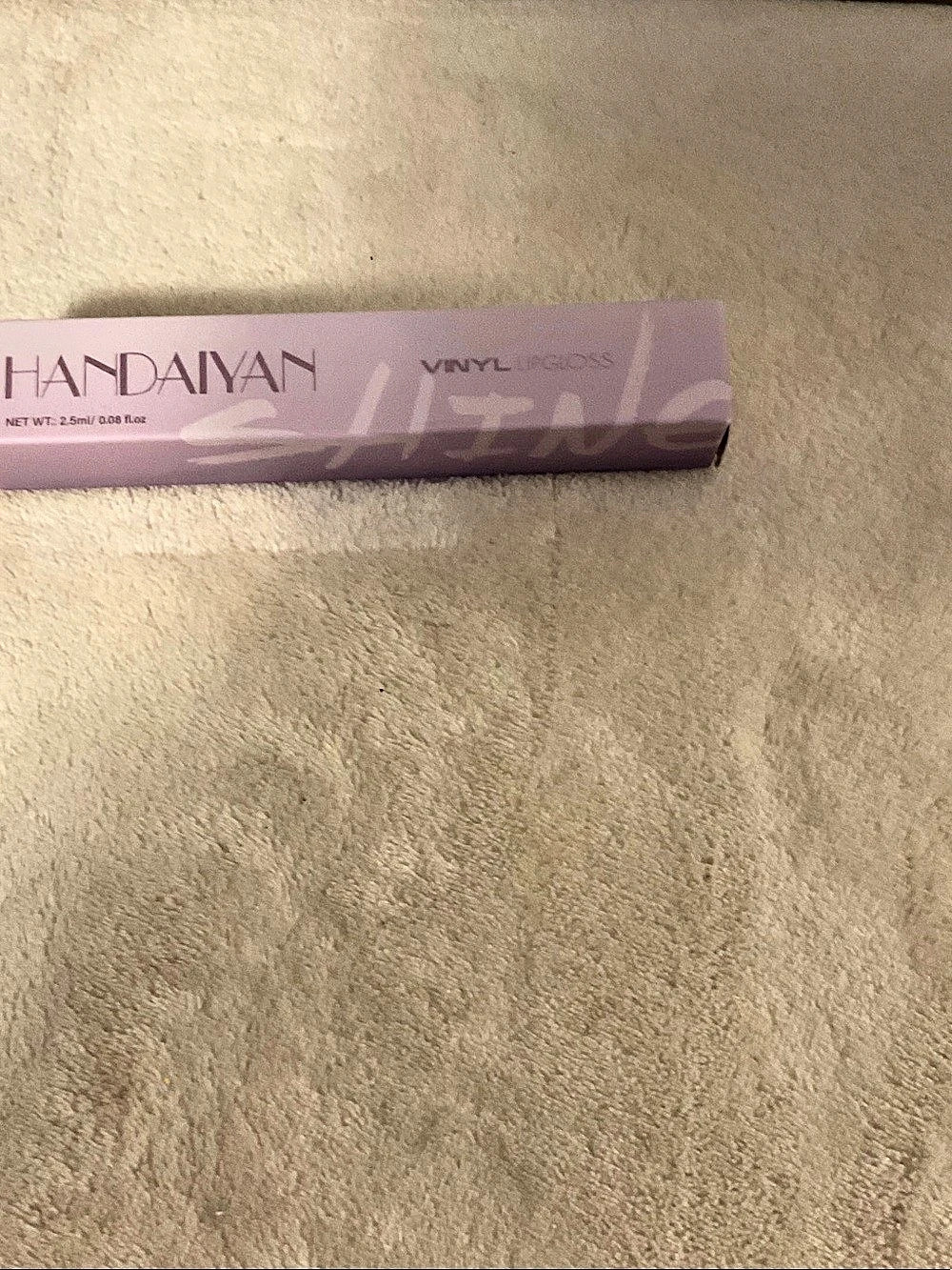 HANDAIYAN Vinyl Waterproof Lipstick Shade 05 NWT